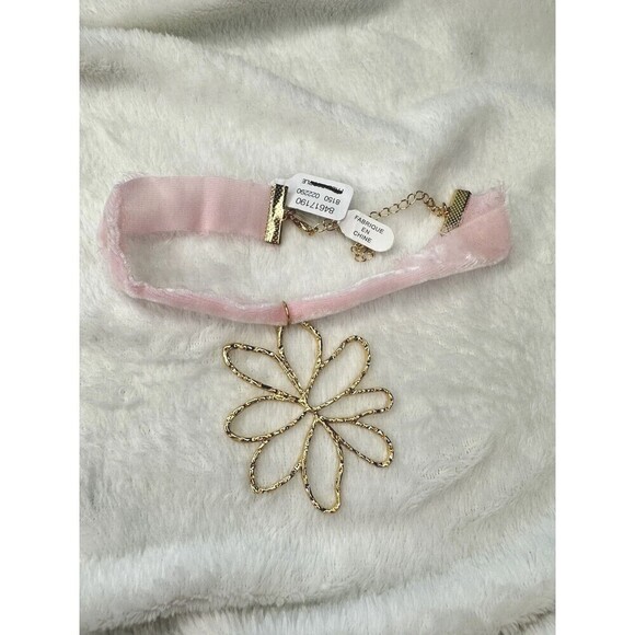 NEW Free People Annabelle Choker Blush Pink Fairy Velvet Necklace Ethereal Gold - Picture 2 of 4